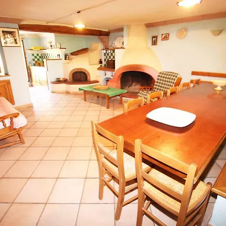 Con Cucina Rustica *